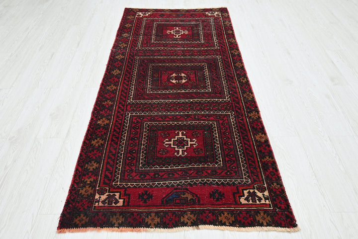 red Medium rug 3' 1" x 7' 3"