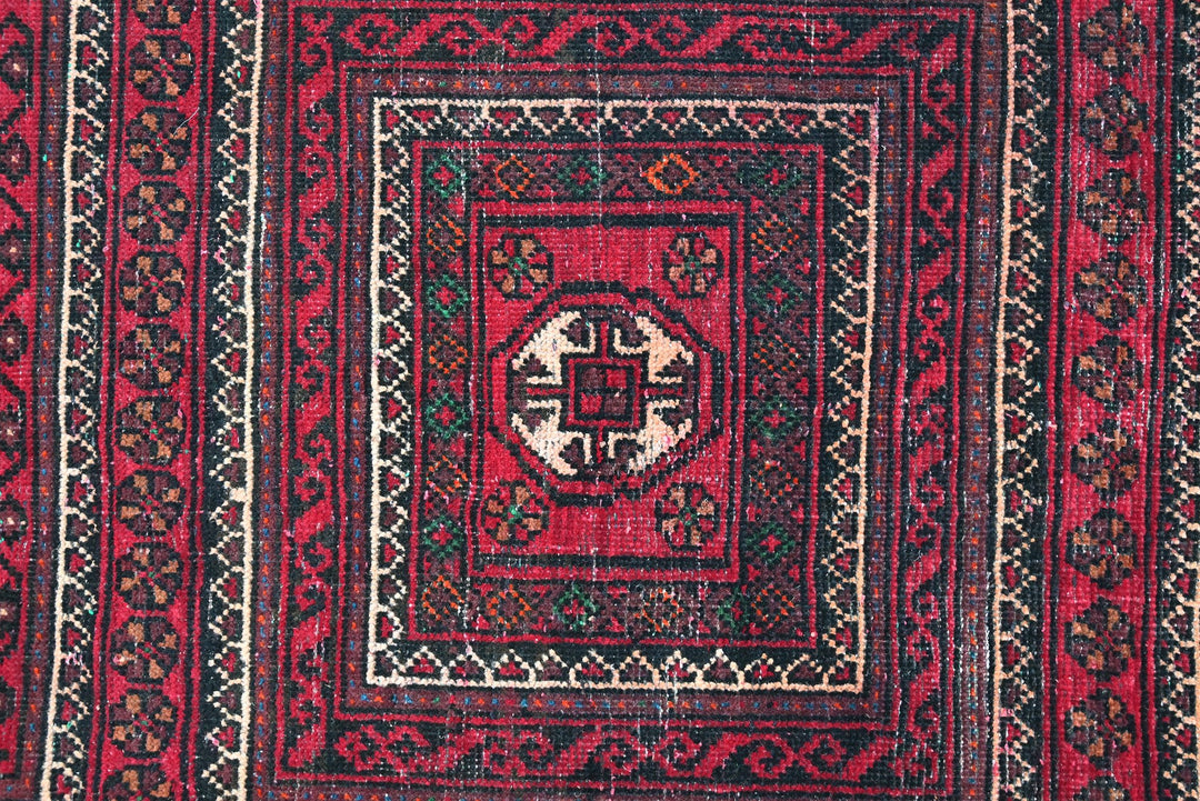 red Medium rug 3' 1" x 7' 3"