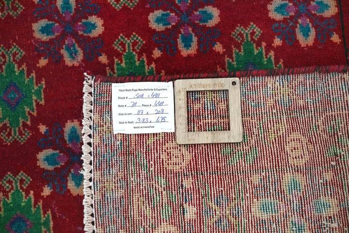 red Medium rug 3' 10" x 6' 10"