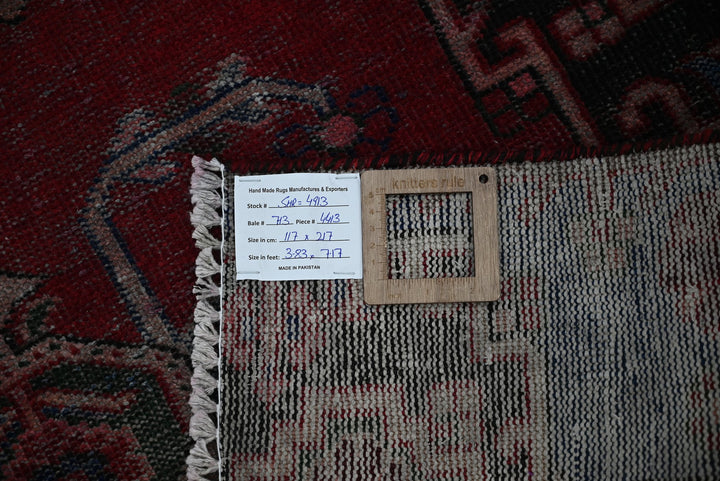 red Medium rug 3' 10" x 7' 1"