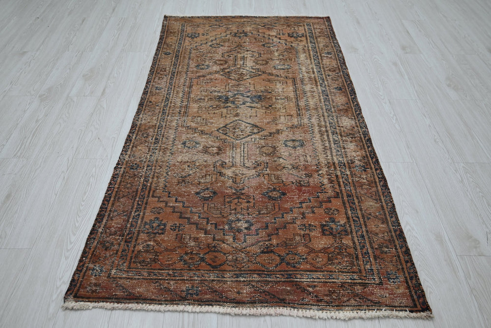 brown Medium rug 3' 5" x 6' 9"