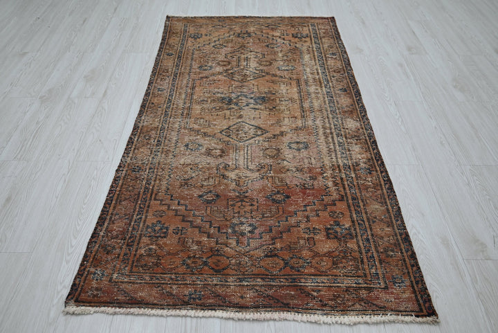 brown Medium rug 3' 5" x 6' 9"