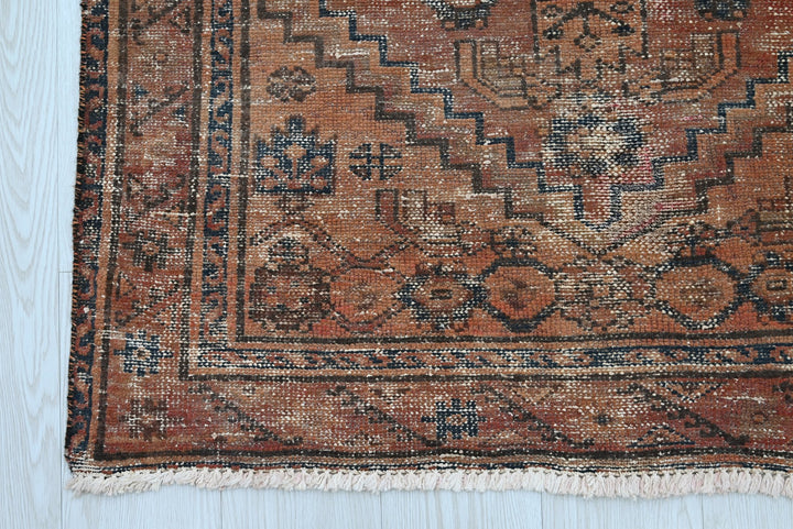 brown Medium rug 3' 5" x 6' 9"
