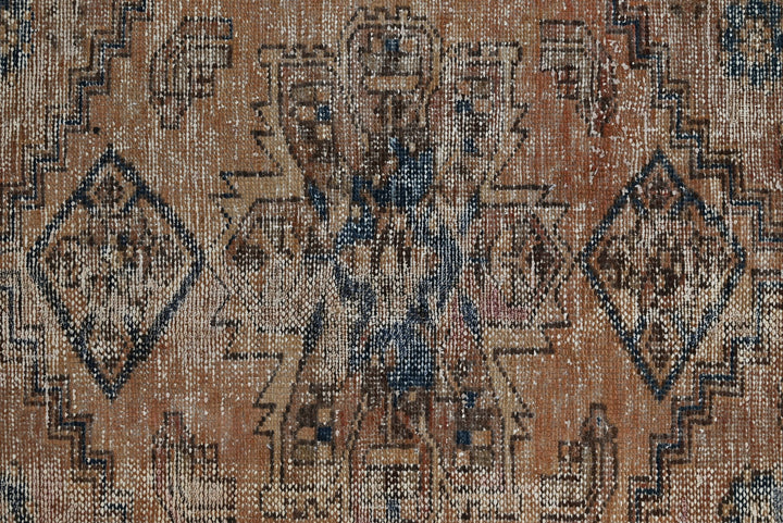 brown Medium rug 3' 5" x 6' 9"