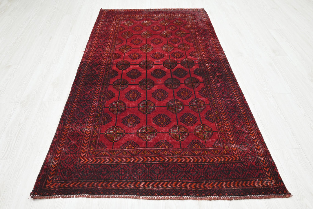 red Medium rug 3' 9" x 7' 0"