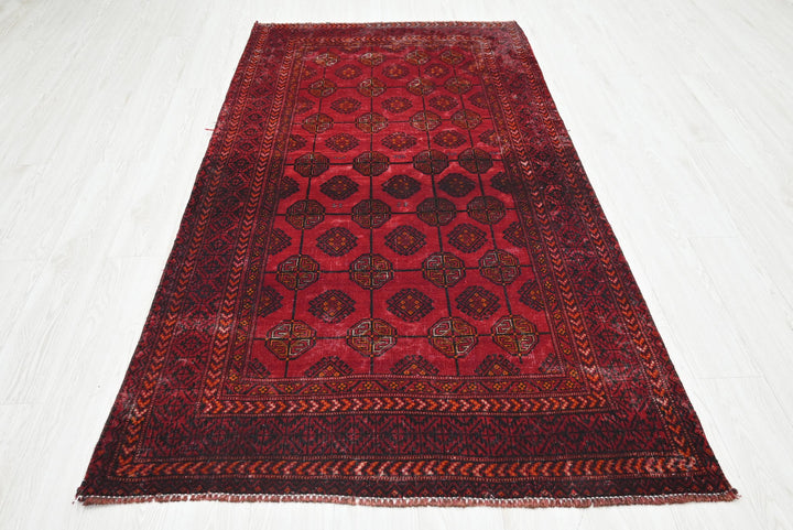 red Medium rug 3' 9" x 7' 0"