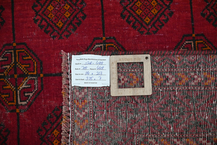 red Medium rug 3' 9" x 7' 0"