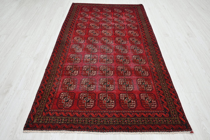 red Medium rug 4' 1" x 7' 8"