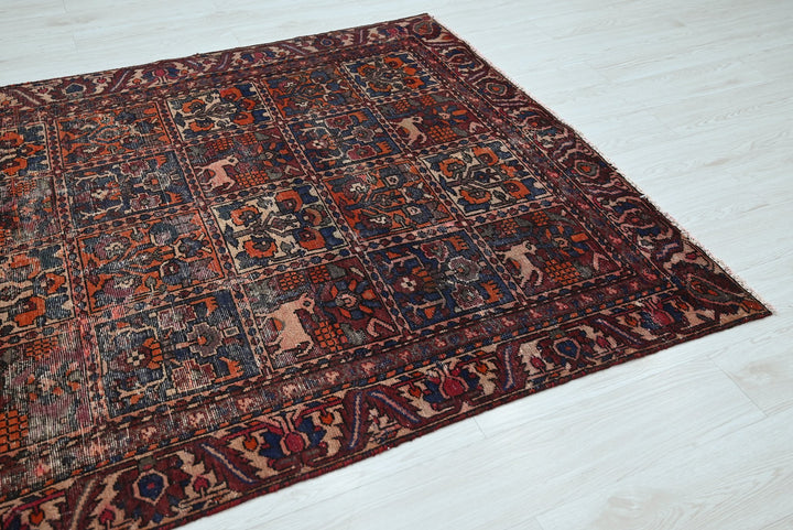 brown Medium rug 4' 10" x 5' 7"