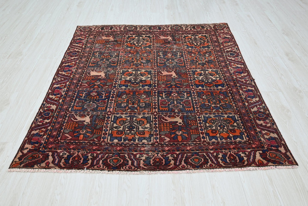 brown Medium rug 4' 10" x 5' 7"