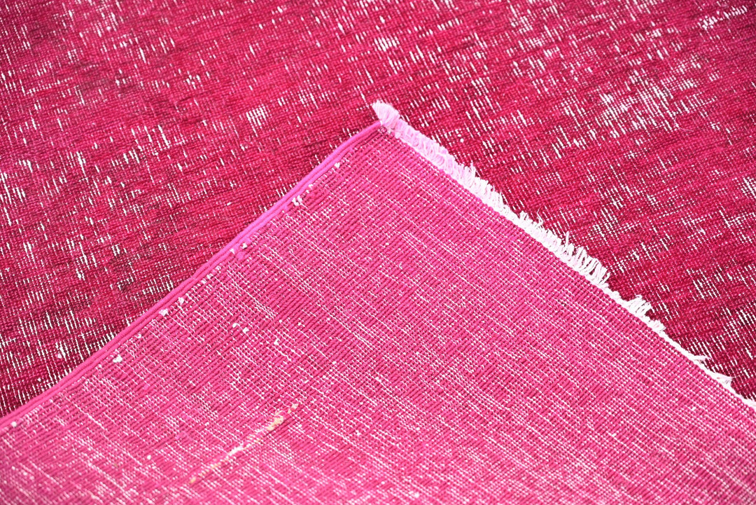 pink Medium rug 4' 0" x 8' 6"
