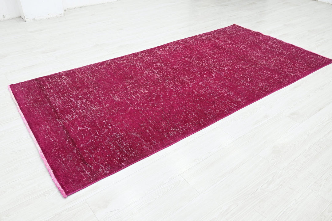 pink Medium rug 4' 0" x 8' 6"