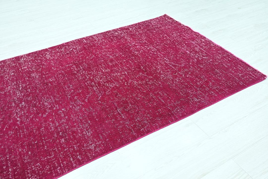 pink Medium rug 4' 0" x 8' 6"