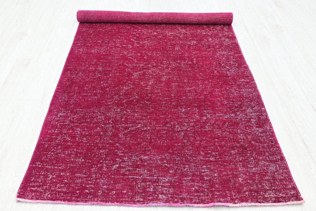 pink Medium rug 4' 0" x 8' 6"