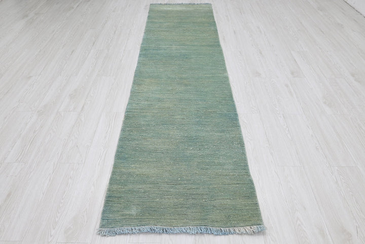 green Runner rug 2' 6" x 9' 8"