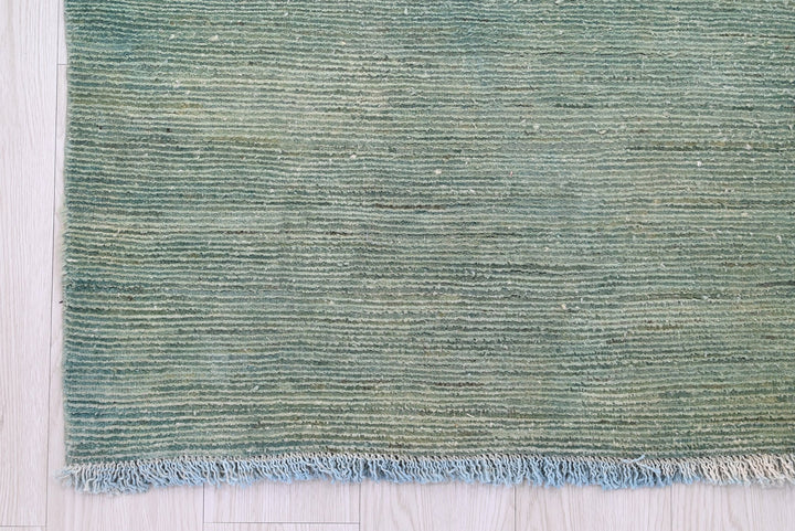 green Runner rug 2' 6" x 9' 8"