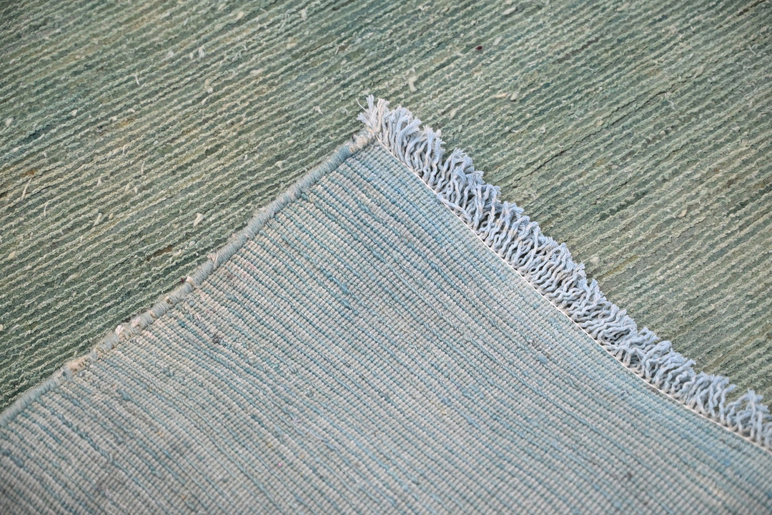 green Runner rug 2' 6" x 9' 8"