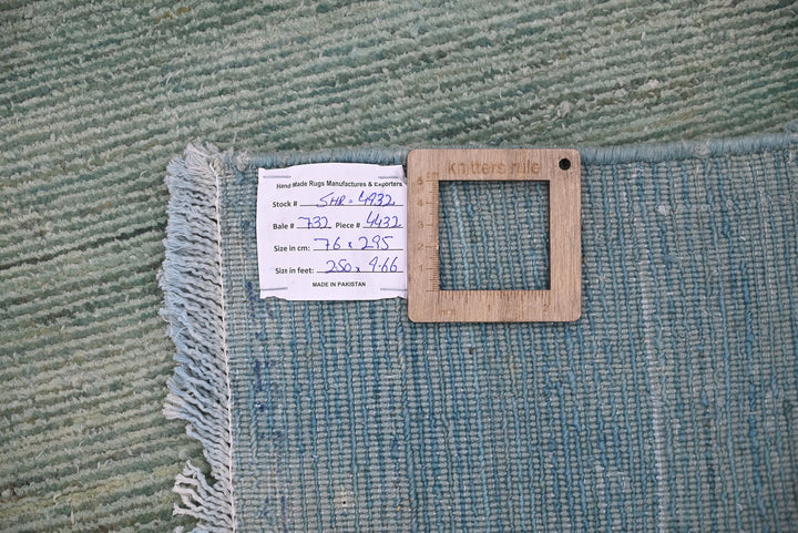 green Runner rug 2' 6" x 9' 8"