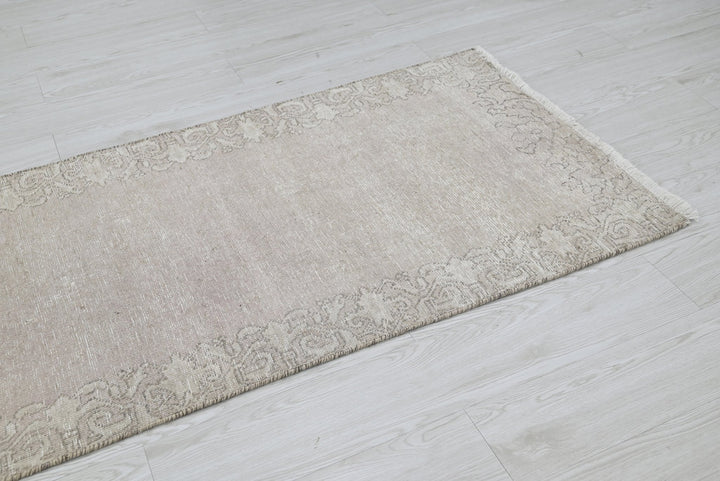 brown Runner rug 2' 6" x 15' 9"