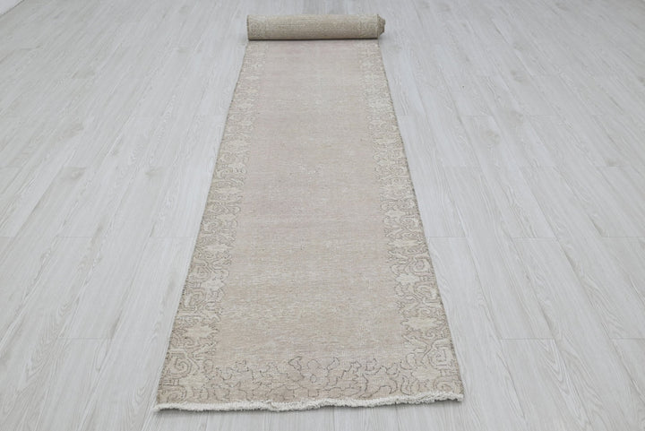 brown Runner rug 2' 6" x 15' 9"