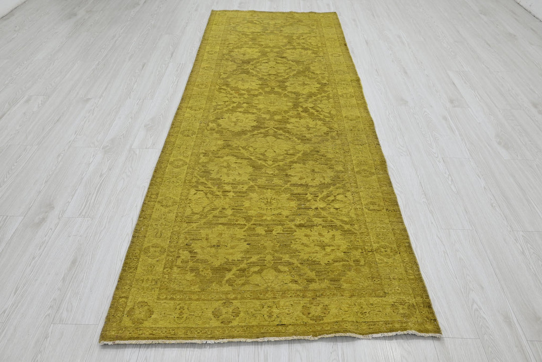 yellow Medium rug 3' 6" x 9' 3"