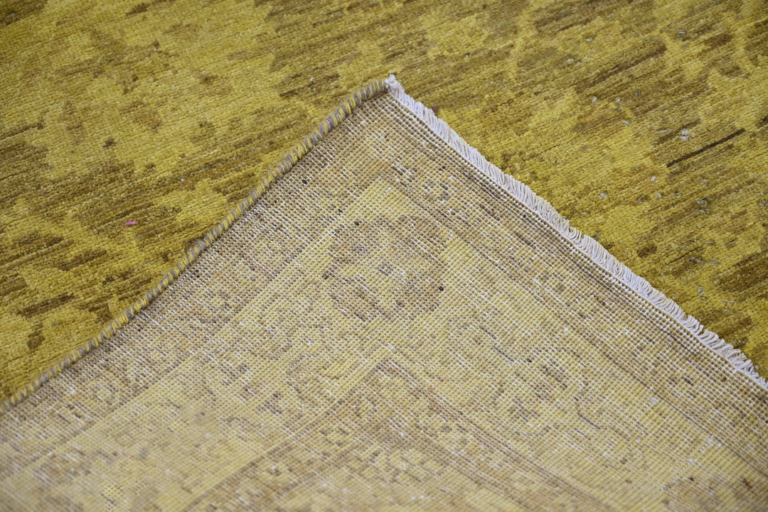 yellow Medium rug 3' 6" x 9' 3"