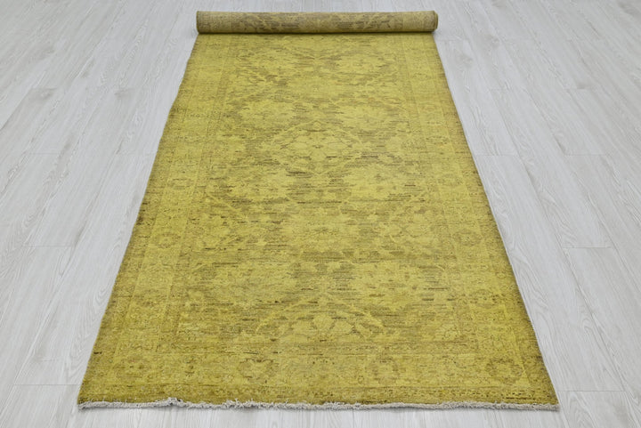yellow Medium rug 3' 6" x 9' 3"