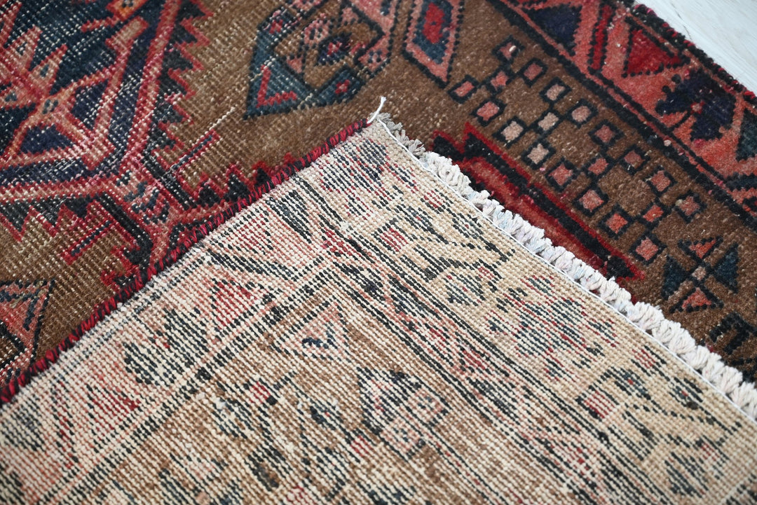 brown Runner rug 2' 2" x 5' 0"