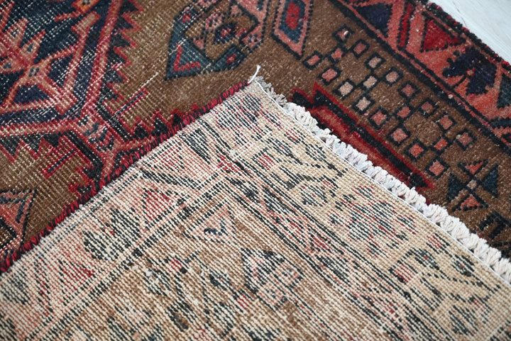 brown Runner rug 2' 2" x 5' 0"