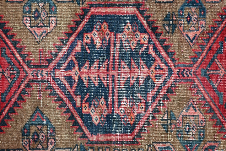 brown Runner rug 2' 2" x 5' 0"