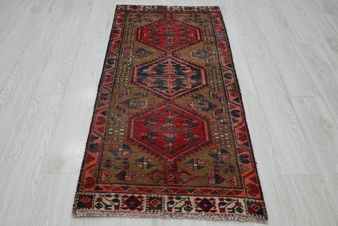 brown Runner rug 2' 2" x 5' 0"