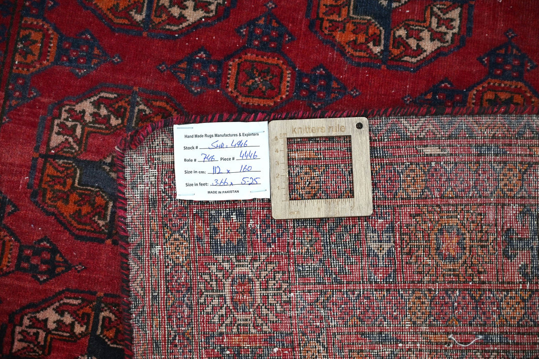 red Accent rug 3' 8" x 5' 3"