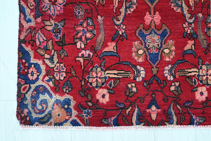 red Accent rug 3' 2" x 6' 0"