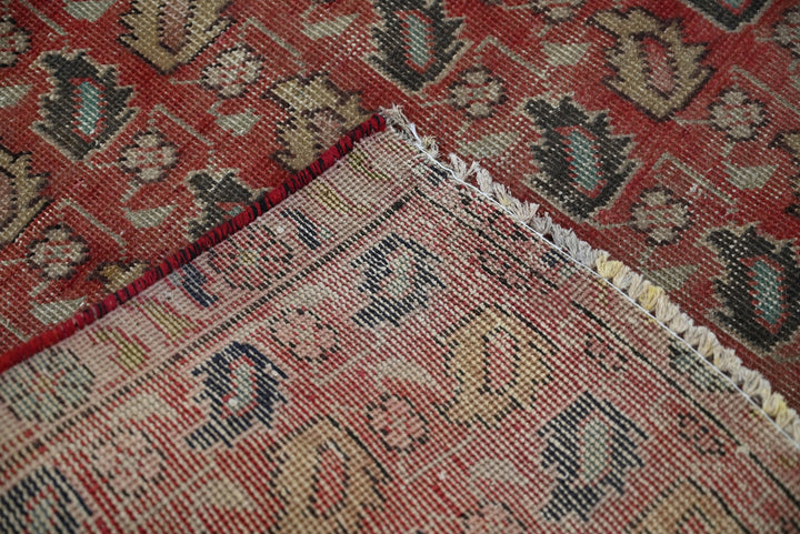 red Accent rug 2' 10" x 4' 2"