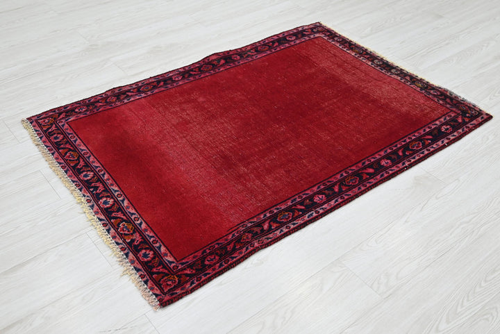 red Accent rug 2' 10" x 4' 1"