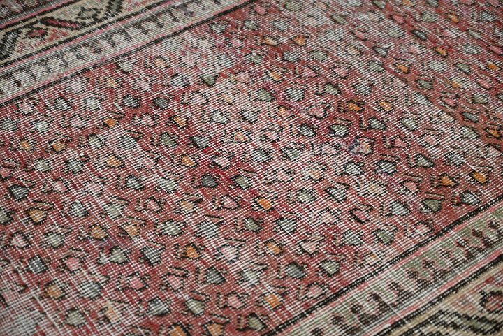 red Accent rug 3' 8" x 5' 9"