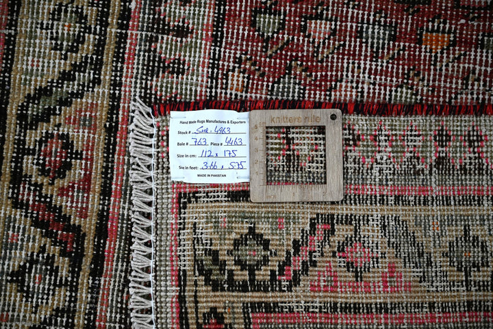 red Accent rug 3' 8" x 5' 9"