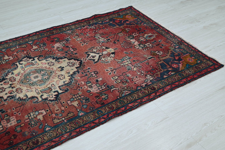 red Medium rug 3' 5" x 6' 8"