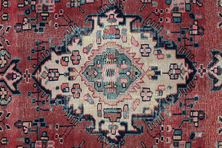 red Medium rug 3' 5" x 6' 8"