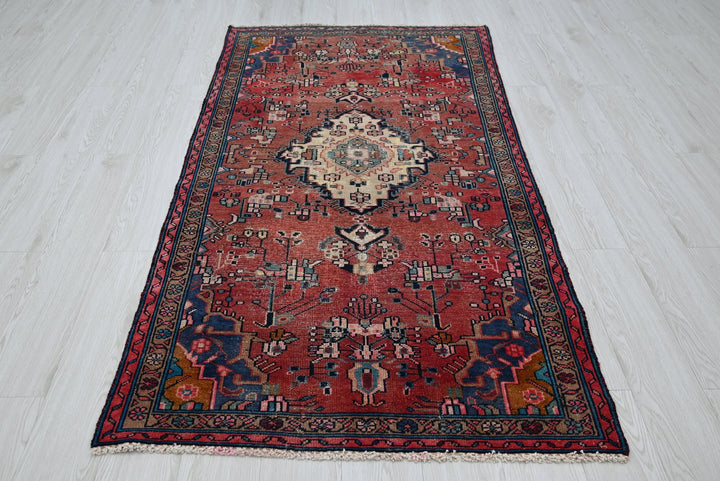 red Medium rug 3' 5" x 6' 8"