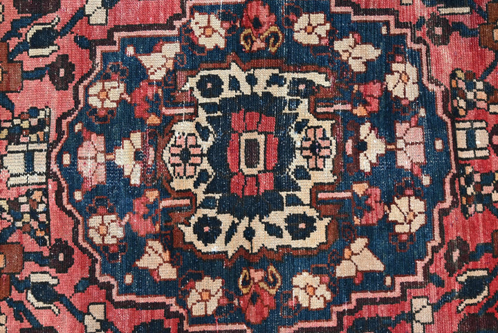 red Accent rug 3' 0" x 5' 7"