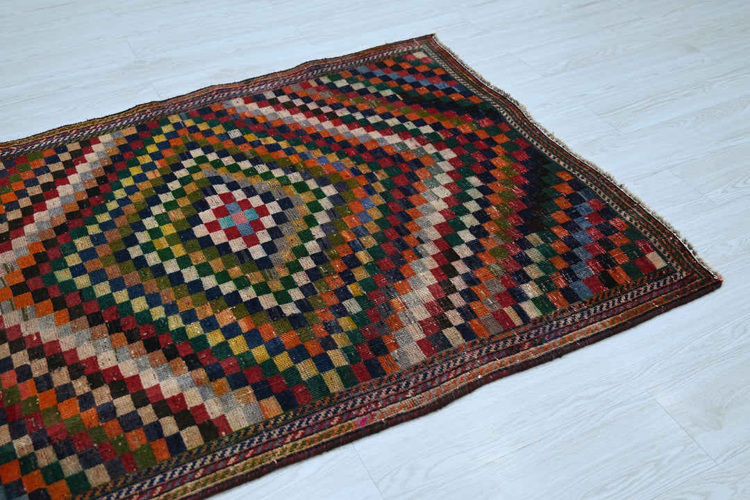 blue Accent rug 3' 8" x 4' 8"