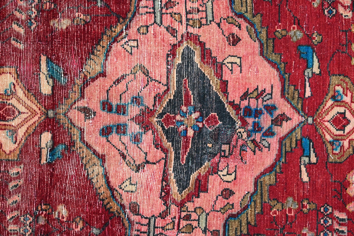 red Accent rug 3' 3" x 4' 10"