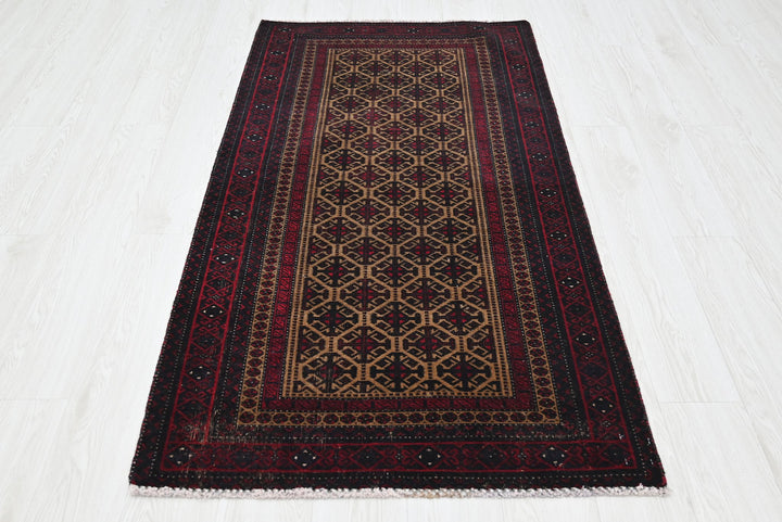 brown Accent rug 2' 11" x 5' 7"