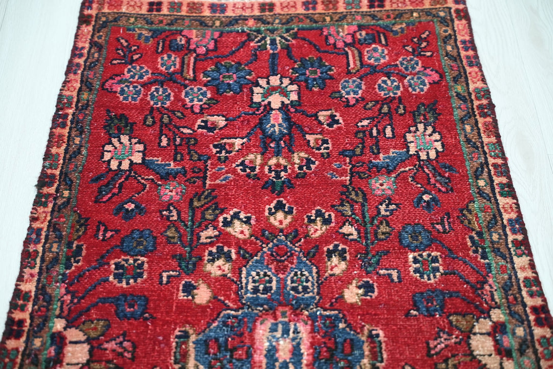 red Runner rug 2' 1" x 4' 7"