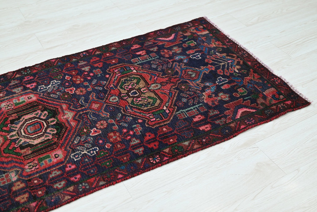 blue Runner rug 2' 4" x 6' 7"