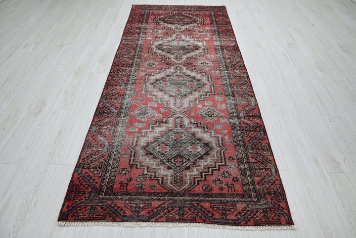 red Medium rug 3' 7" x 8' 10"