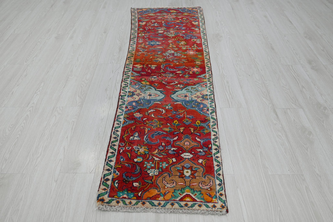 red Runner rug 1' 11" x 6' 9"