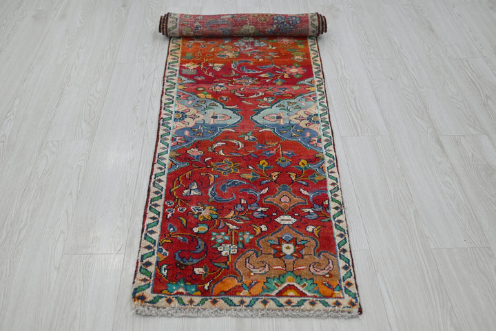 red Runner rug 1' 11" x 6' 9"