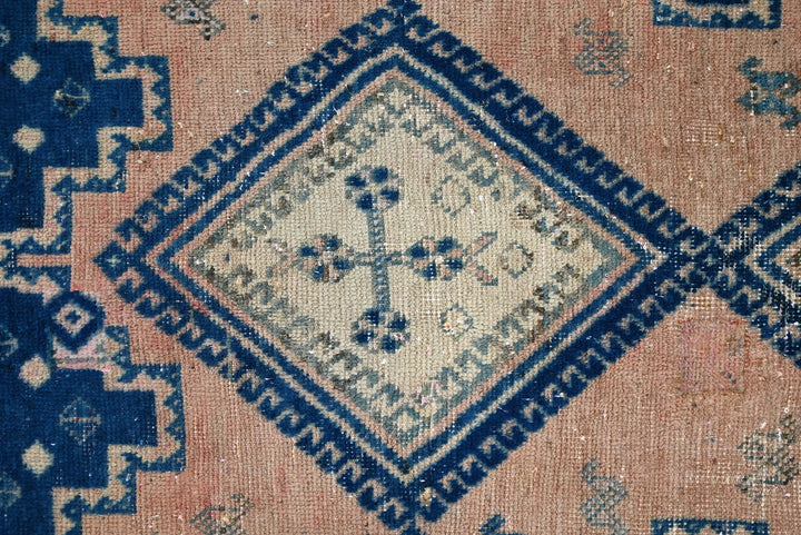 orange Accent rug 4' 2" x 6' 5"